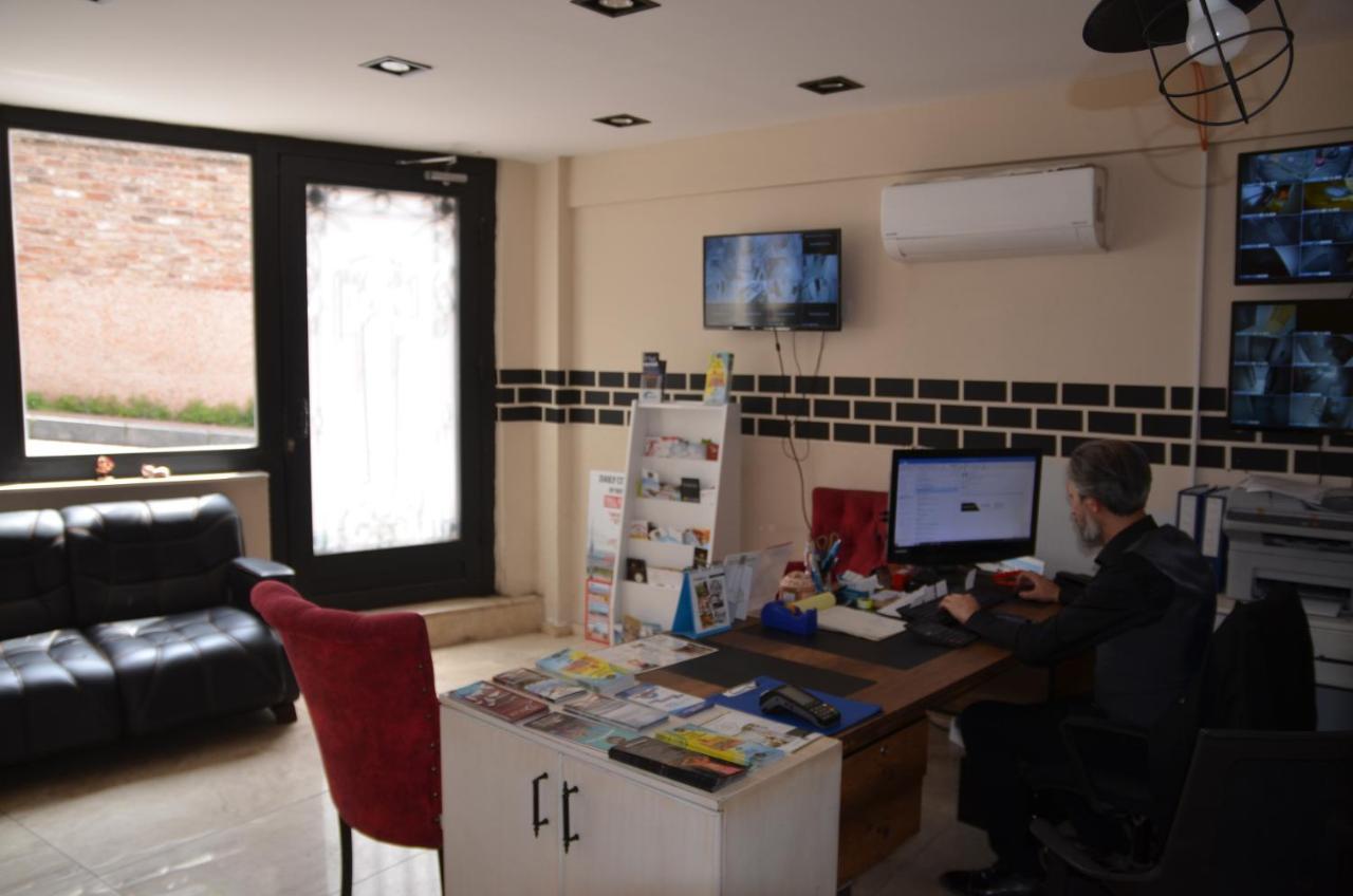 The Reina Hotel Истанбул Екстериор снимка